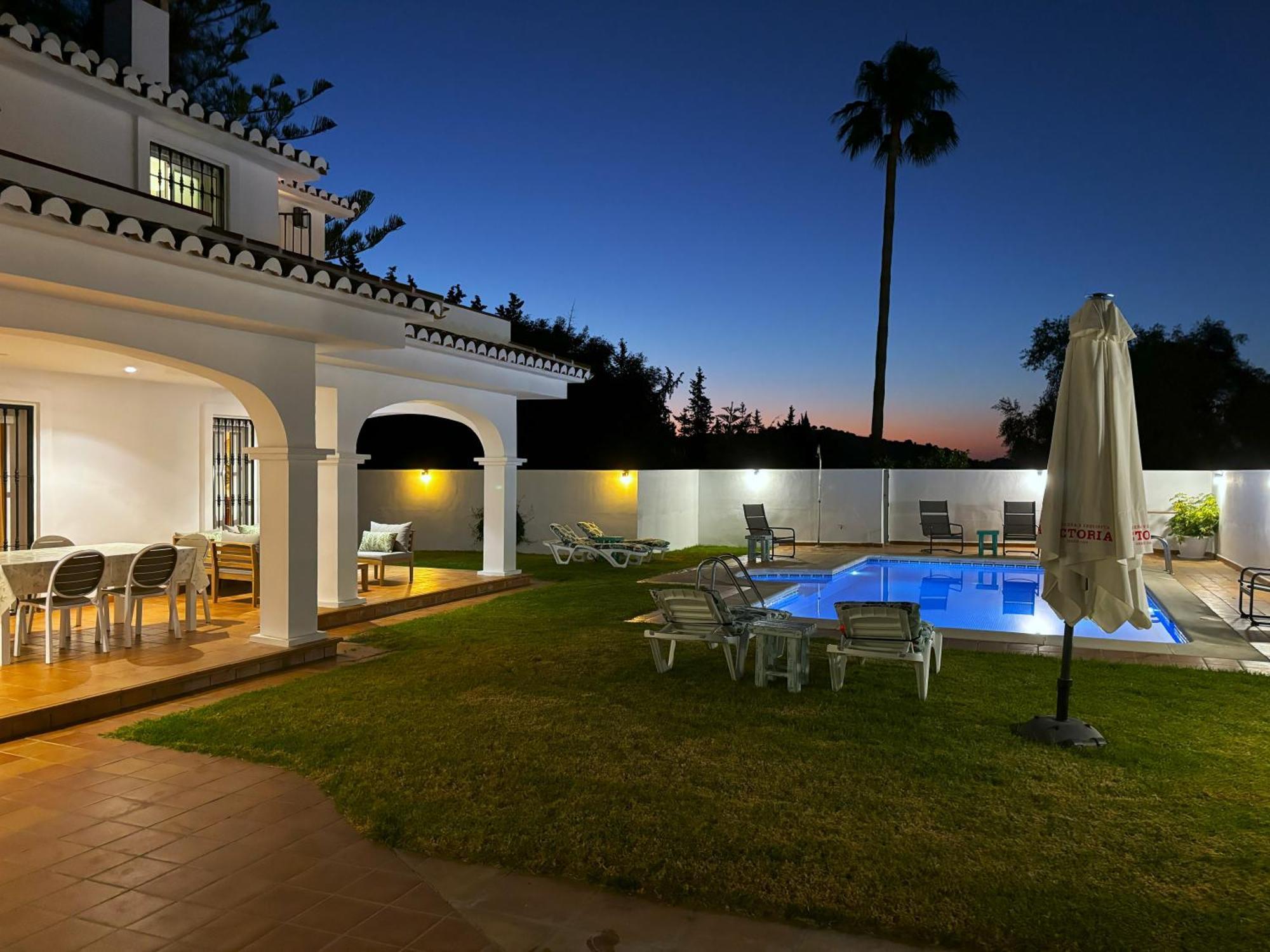 Villa Suites, Renovada, Con Piscina, Bbq & Chill Out Mijas Exterior photo